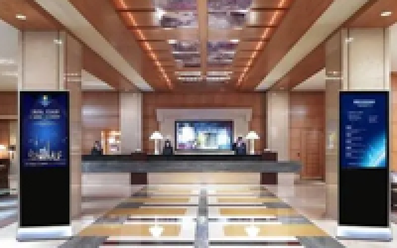 為什么現在很多售樓部的易拉寶都被液晶廣告機所取代？